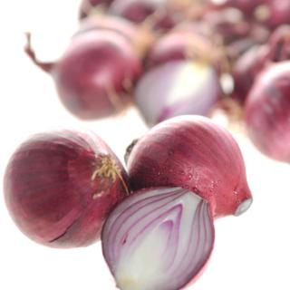 Zwiebeln rot